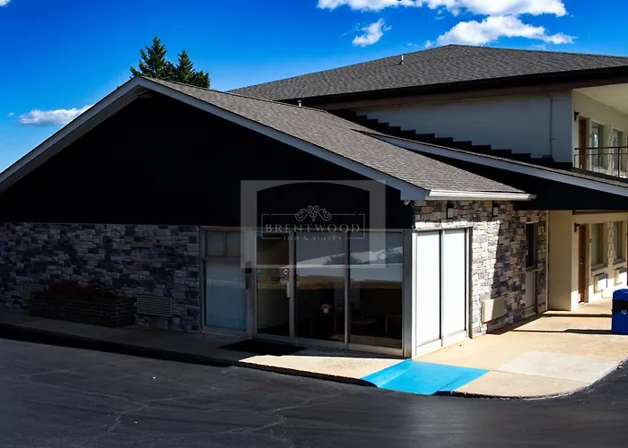 Motel: Brentwood Inn & Suites - Lynchburg